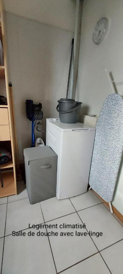 Le Barcares Logement Climatise Pour 6 Personnes, Draps Et Serviettes Non Fournis Air-Conditioned Accommodation For 6 People, Sheets And Towels Not Provided Alojamiento Con Aire Acondicionado Para 6 Personas, Sabanas Y Toallas No Incluidas 外观 照片
