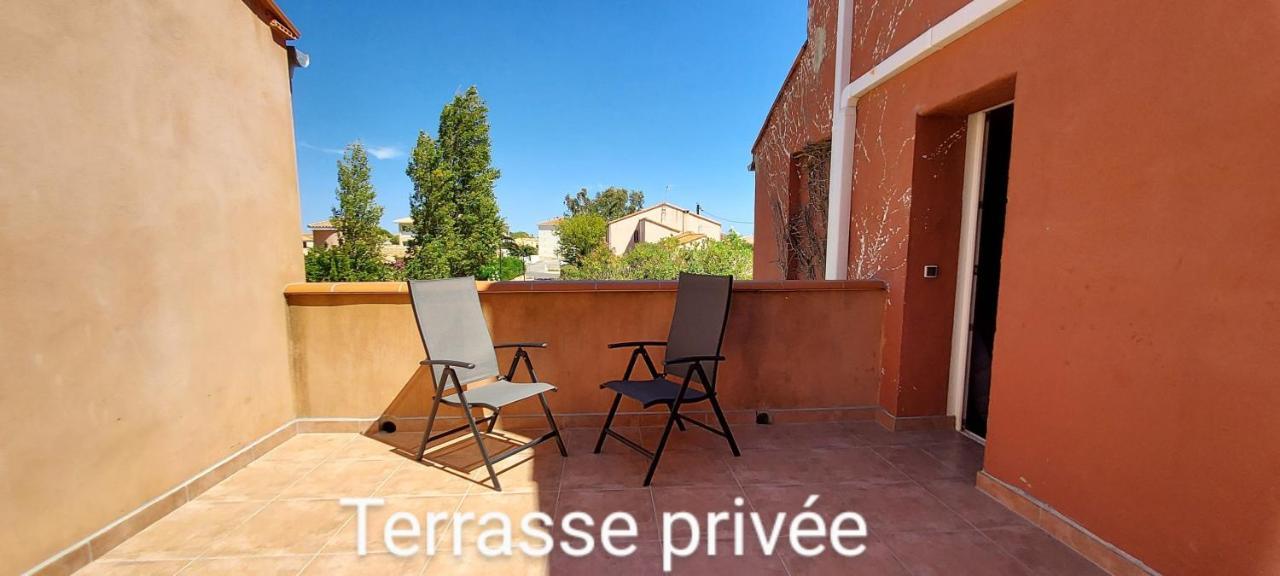 Le Barcares Logement Climatise Pour 6 Personnes, Draps Et Serviettes Non Fournis Air-Conditioned Accommodation For 6 People, Sheets And Towels Not Provided Alojamiento Con Aire Acondicionado Para 6 Personas, Sabanas Y Toallas No Incluidas 外观 照片