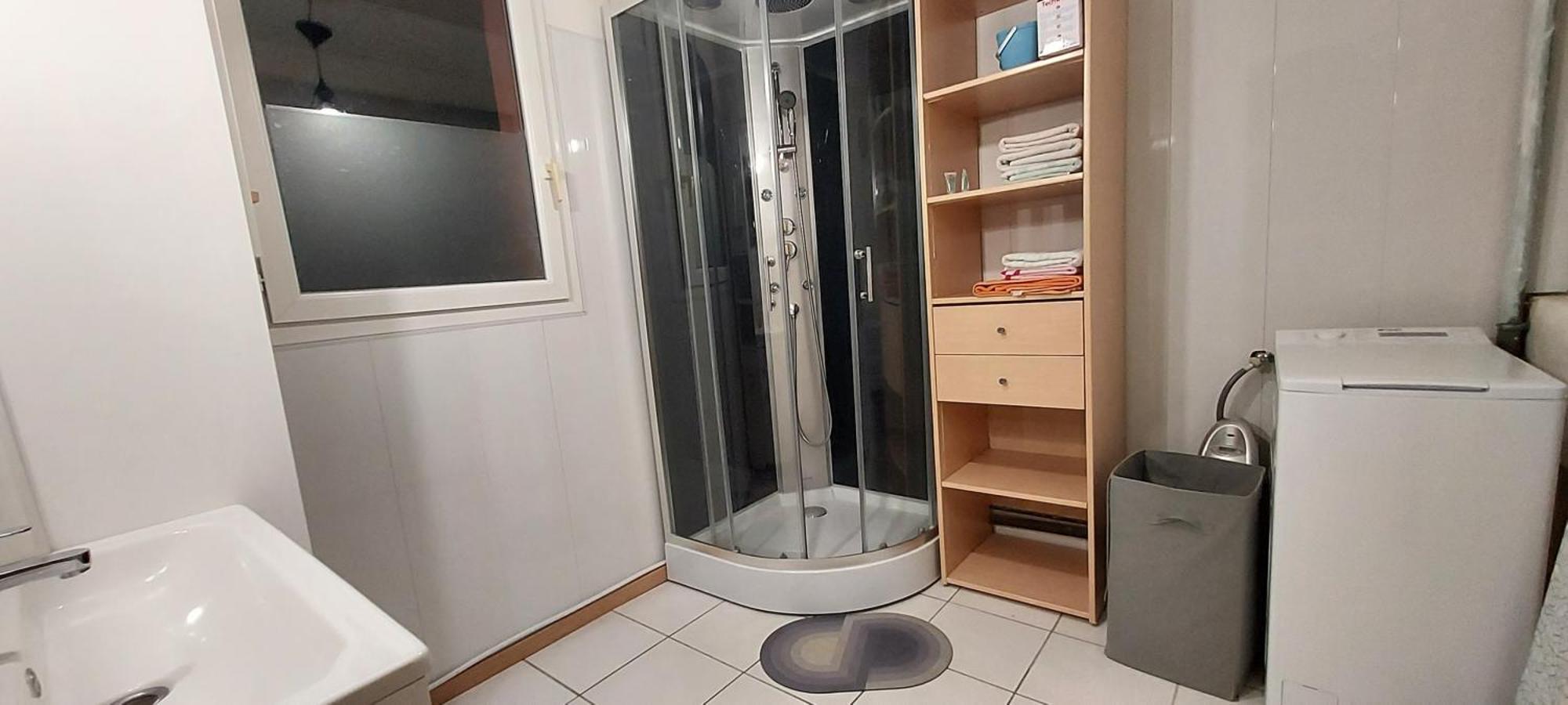 Le Barcares Logement Climatise Pour 6 Personnes, Draps Et Serviettes Non Fournis Air-Conditioned Accommodation For 6 People, Sheets And Towels Not Provided Alojamiento Con Aire Acondicionado Para 6 Personas, Sabanas Y Toallas No Incluidas 外观 照片