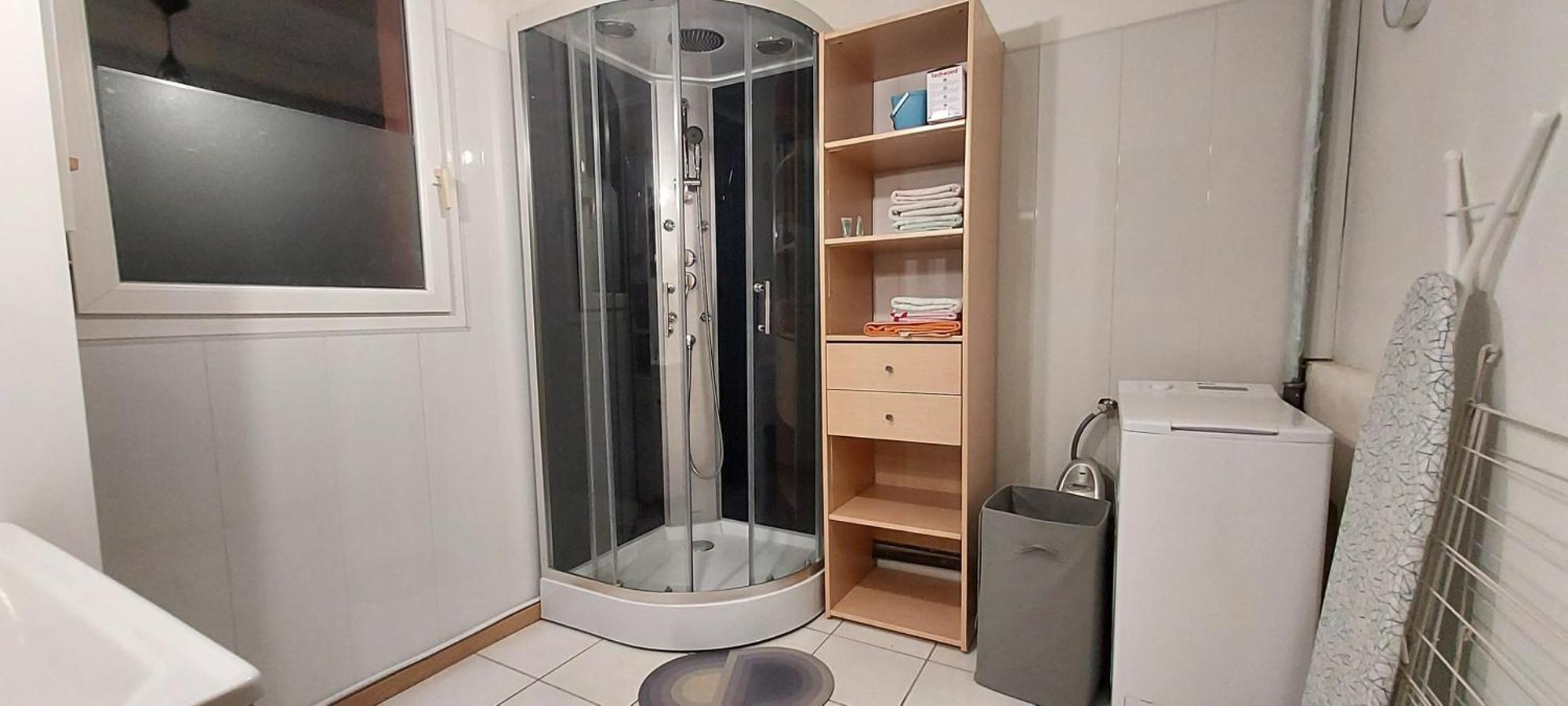 Le Barcares Logement Climatise Pour 6 Personnes, Draps Et Serviettes Non Fournis Air-Conditioned Accommodation For 6 People, Sheets And Towels Not Provided Alojamiento Con Aire Acondicionado Para 6 Personas, Sabanas Y Toallas No Incluidas 外观 照片