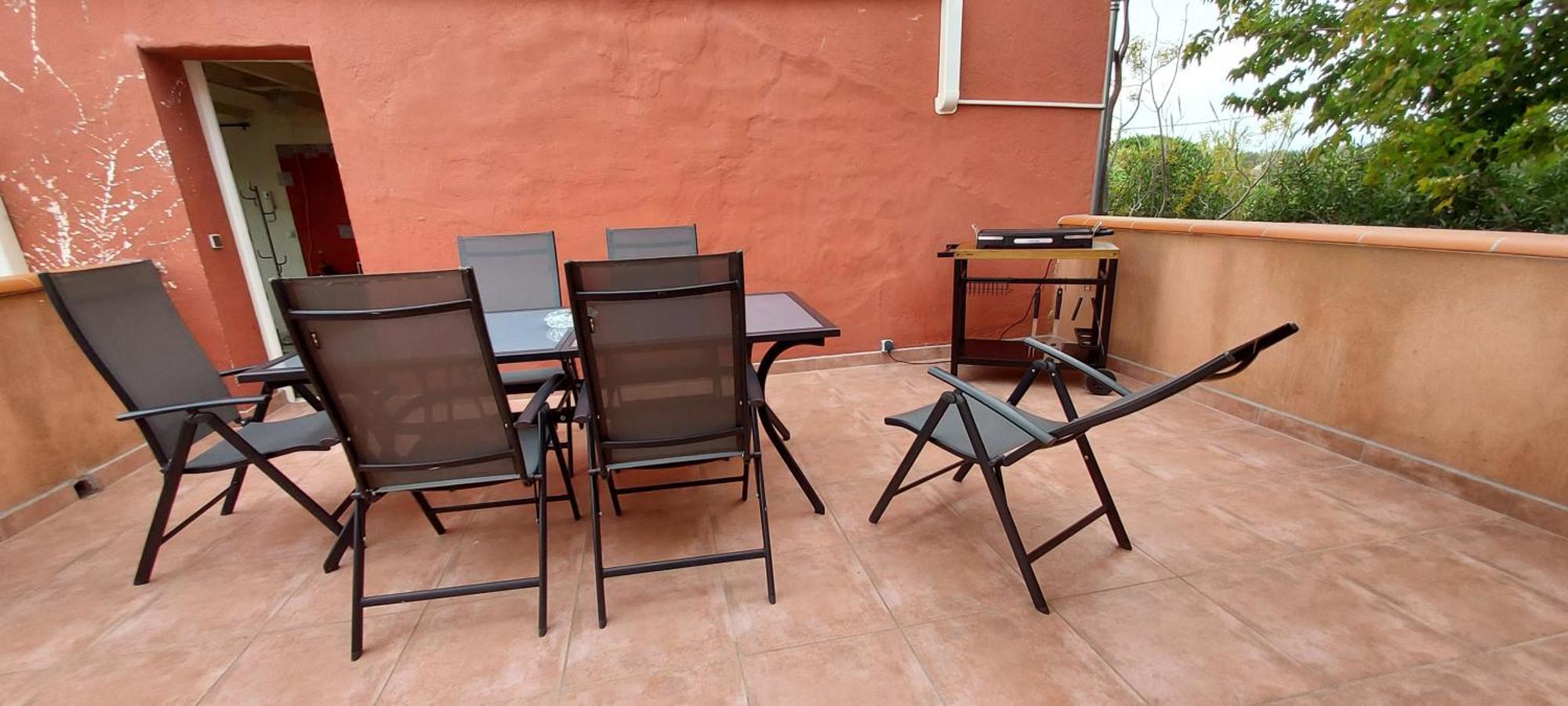 Le Barcares Logement Climatise Pour 6 Personnes, Draps Et Serviettes Non Fournis Air-Conditioned Accommodation For 6 People, Sheets And Towels Not Provided Alojamiento Con Aire Acondicionado Para 6 Personas, Sabanas Y Toallas No Incluidas 外观 照片